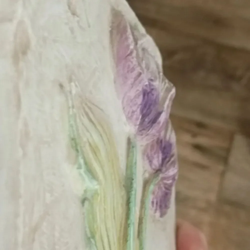 Hen-Feathers Hand-Cast Hand-Painted 3D Botanical Wall Plaque Tulip Design